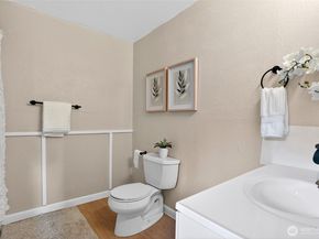24911 38th Avenue S, Kent WA 98032