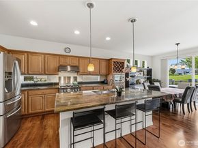 23041 NE 127th Way, Redmond WA 98053