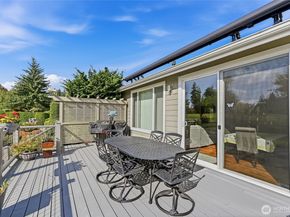 23041 NE 127th Way, Redmond WA 98053