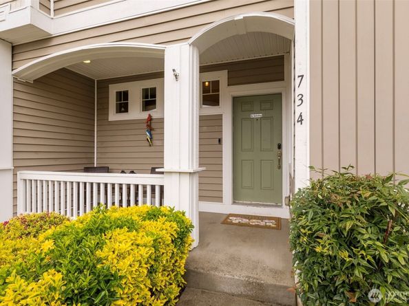 734 Glenmore Loop, Port Orchard WA 98366