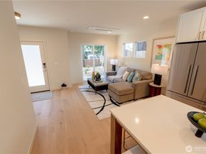 13540 39th Avenue NE C, Seattle WA 98125