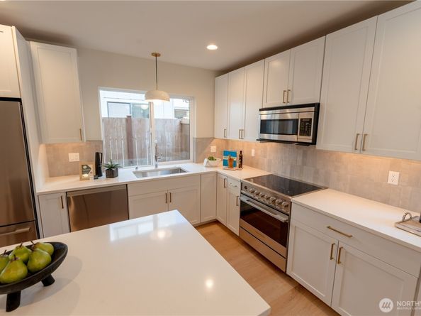 13540 39th Avenue NE C, Seattle WA 98125