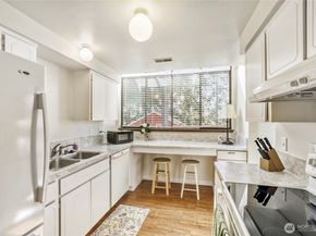 21021 76th Avenue W 2, Edmonds WA 98026