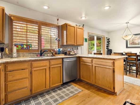 836 SW 345th Street, Federal Way WA 98023