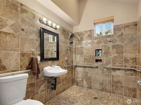 836 SW 345th Street, Federal Way WA 98023