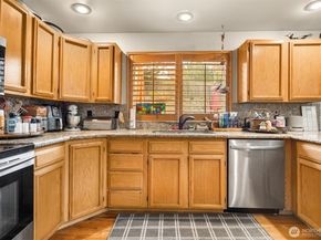 836 SW 345th Street, Federal Way WA 98023