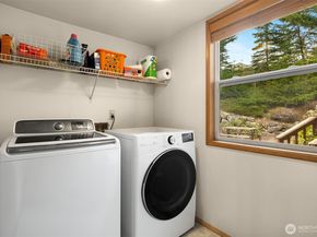 836 SW 345th Street, Federal Way WA 98023