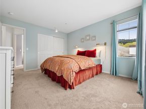 22024 43rd Avenue S 131, Kent WA 98032