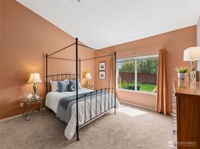 22024 43rd Avenue S 131, Kent WA 98032
