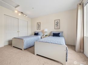 22024 43rd Avenue S 131, Kent WA 98032