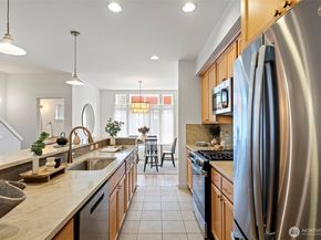 6521 25th Avenue NE C, Seattle WA 98115