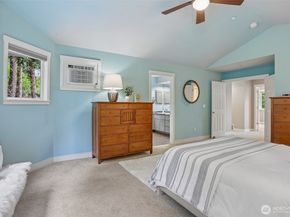 9975 185th Court NE, Redmond WA 98052