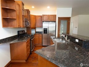 11816 SE 240th Place, Kent WA 98030