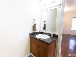 11816 SE 240th Place, Kent WA 98030