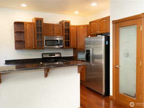 11816 SE 240th Place, Kent WA 98030