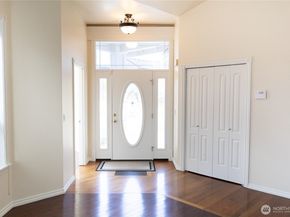 11816 SE 240th Place, Kent WA 98030