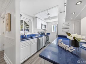 7577 Old Redmond Road 10, Redmond WA 98052