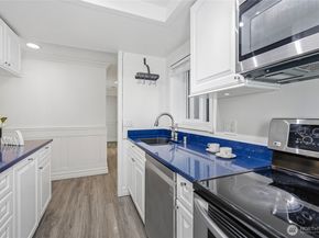 7577 Old Redmond Road 10, Redmond WA 98052