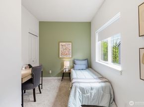 2225 NW Moraine Place, Issaquah WA 98027