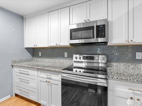507 S 321st Street Avenue S 4B, Federal Way WA 98003