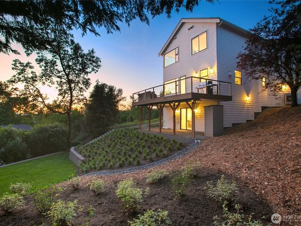 13643 SE 10th Street SE, Bellevue WA 98005