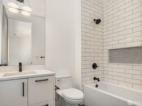 9812 NE 31st Street, Bellevue WA 98004