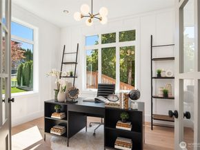 9812 NE 31st Street, Bellevue WA 98004