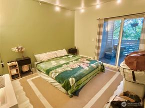 801 Rainier Avenue N A203, Renton WA 98057