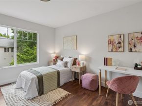 9237 NE 173rd Place, Bothell WA 98011