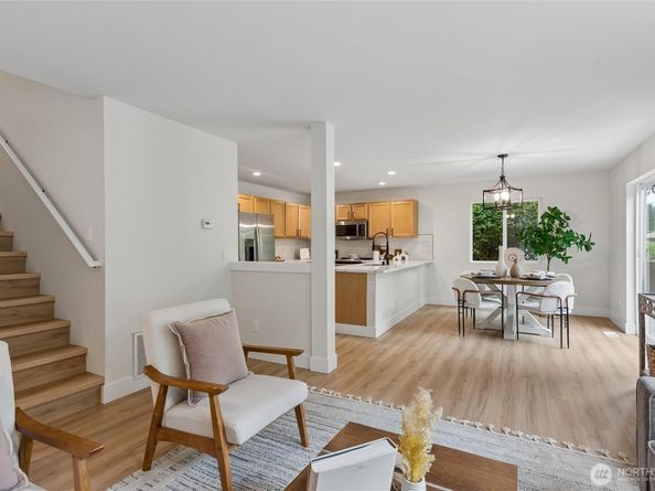 9237 NE 173rd Place, Bothell WA 98011