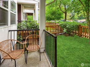 6942 31st Avenue SW, Seattle WA 98126
