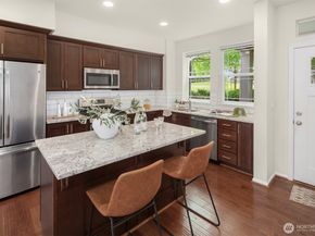 6942 31st Avenue SW, Seattle WA 98126