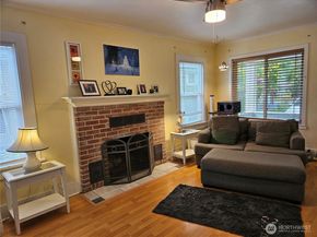 2615 47th Avenue SW, Seattle WA 98116