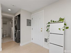 12056 15th Avenue NE 404, Seattle WA 98125