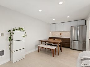 12056 15th Avenue NE 404, Seattle WA 98125