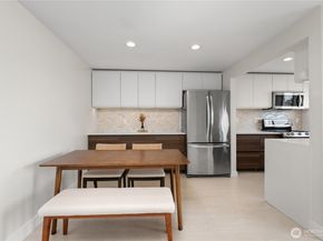 12056 15th Avenue NE 404, Seattle WA 98125
