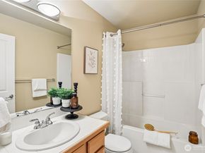 11875 SE 4th Place 701, Bellevue WA 98005