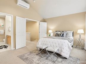 11875 SE 4th Place 701, Bellevue WA 98005