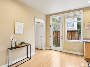 11875 SE 4th Place 701, Bellevue WA 98005