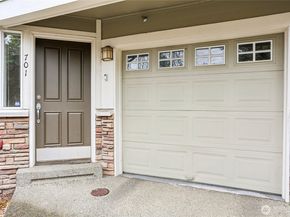 11875 SE 4th Place 701, Bellevue WA 98005