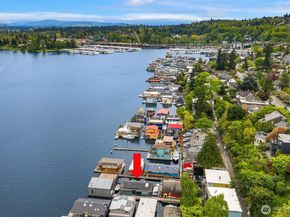 3130 Portage Bay Place E C, Seattle WA 98102