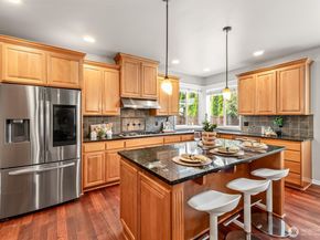 3915 214th Street SE, Bothell WA 98021