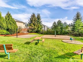 3915 214th Street SE, Bothell WA 98021