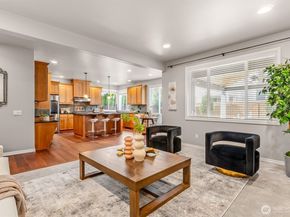3915 214th Street SE, Bothell WA 98021