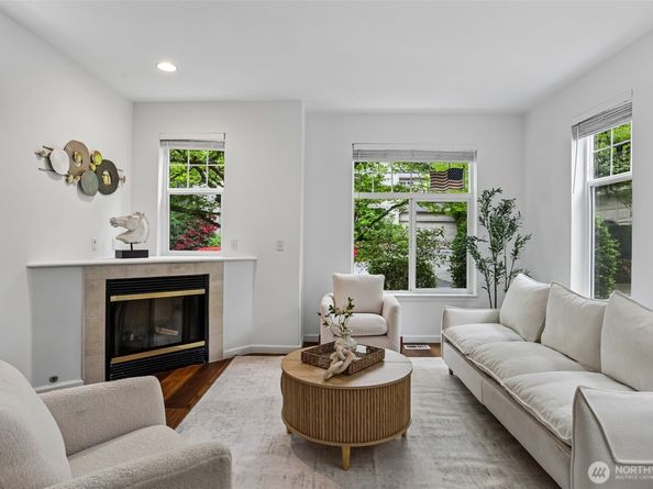 9834 NE 130th Place, Kirkland WA 98034