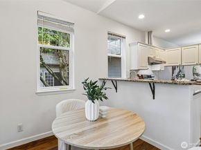 9834 NE 130th Place, Kirkland WA 98034
