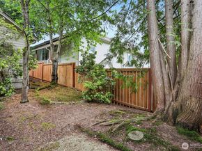 9834 NE 130th Place, Kirkland WA 98034