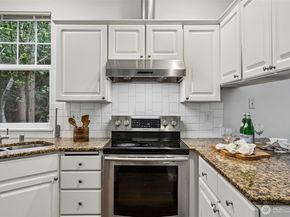 9834 NE 130th Place, Kirkland WA 98034