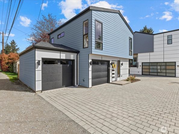9537 Dayton Avenue N, Seattle WA 98103