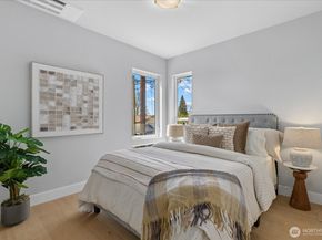 9537 Dayton Avenue N, Seattle WA 98103